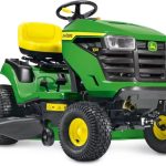 John Deere X107 Rasentraktor, 107 cm Schnittbreite, 17,5 PS Benzinmotor, Hydrostat, Seitenauswurf