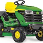 John Deere X147R Rasentraktor 92 cm – 20 PS V-Twin, Hydrostat, 300 L Fangkorb