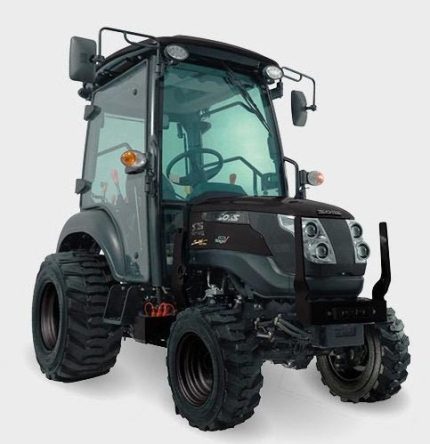 Solis 26 9+9 Panther Kleintraktor mit Kabine Schwarz – 26 PS, Allrad, Mitsubishi Diesel